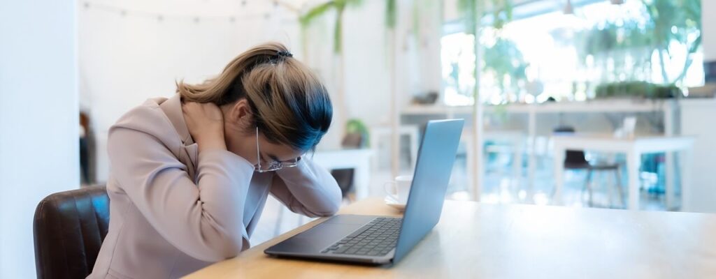 The_Role_Of_Posture_in_Preventing_Migraines